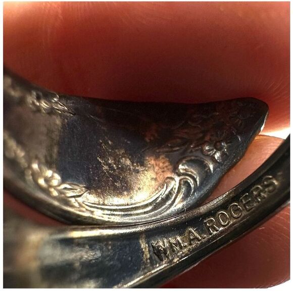 Oneida William Rogers Silver tone  adjustable spoon ring - Picture 10 of 10